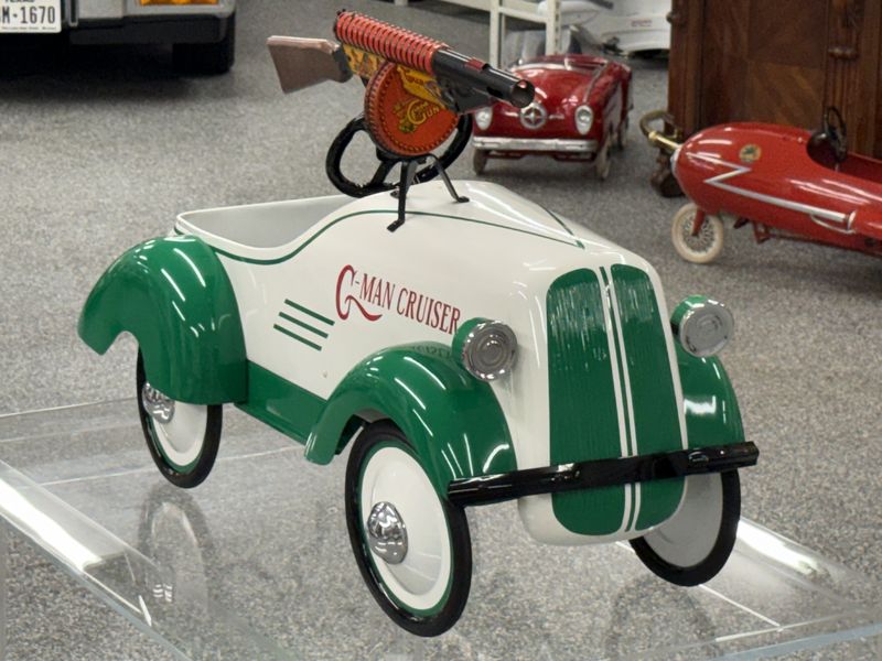 Louis Marx G-Man Cruiser