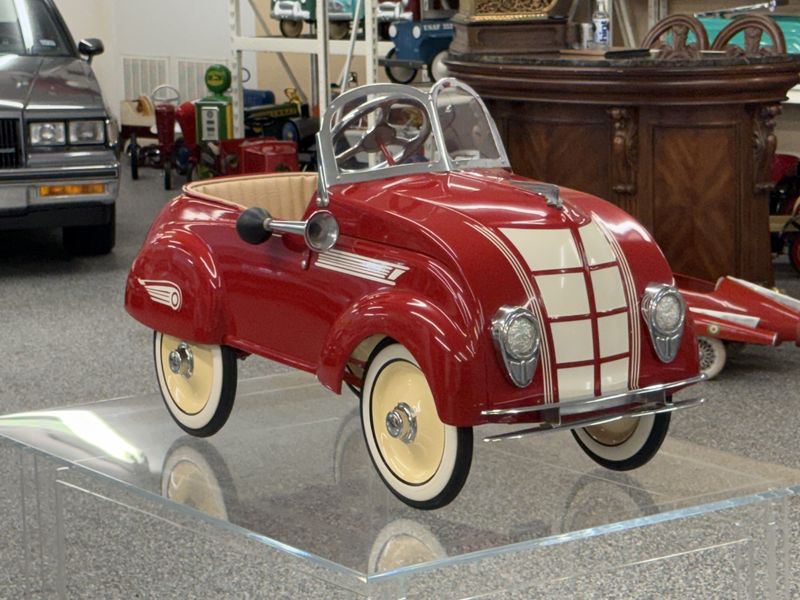 Steelcraft 1935 Chrysler Airflow