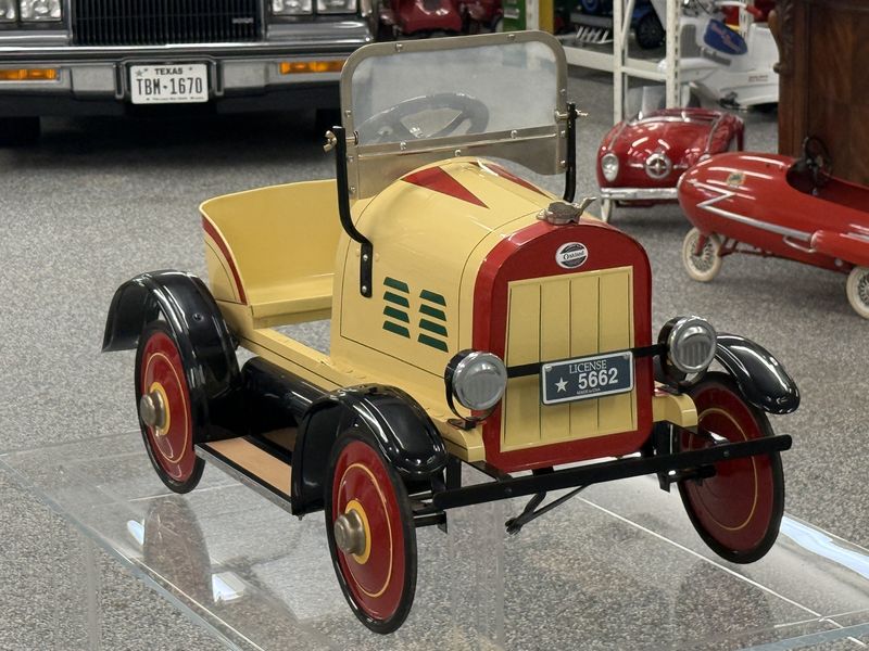 American National 1929 Oakland Model 9515